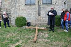 Ökumenischer Jugendkreuzweg in Naumburg (Foto: Karl-Franz Thiede)